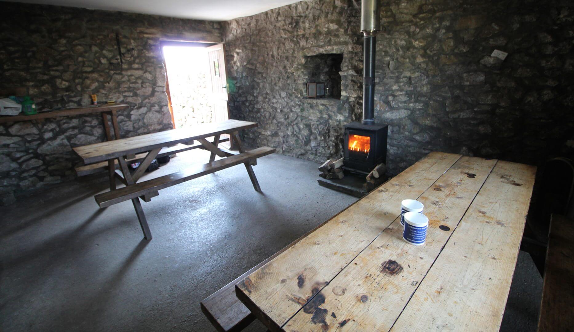 Alstonefield Camping Barn with log burner