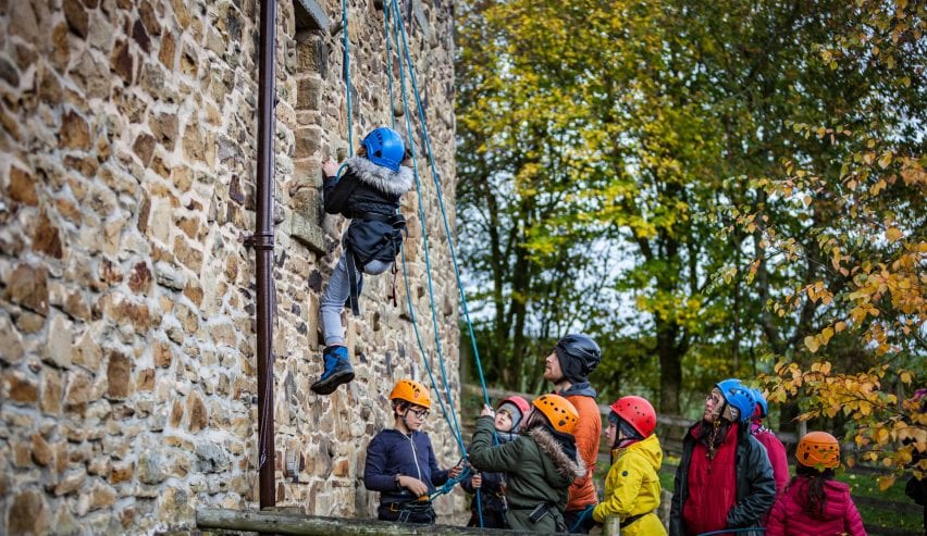 outdoor pursuits at Lockerbrook Farm Outdoor Centre in the Peak District