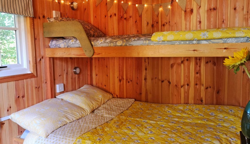 wooler youth hostel shepherds hut bunks
