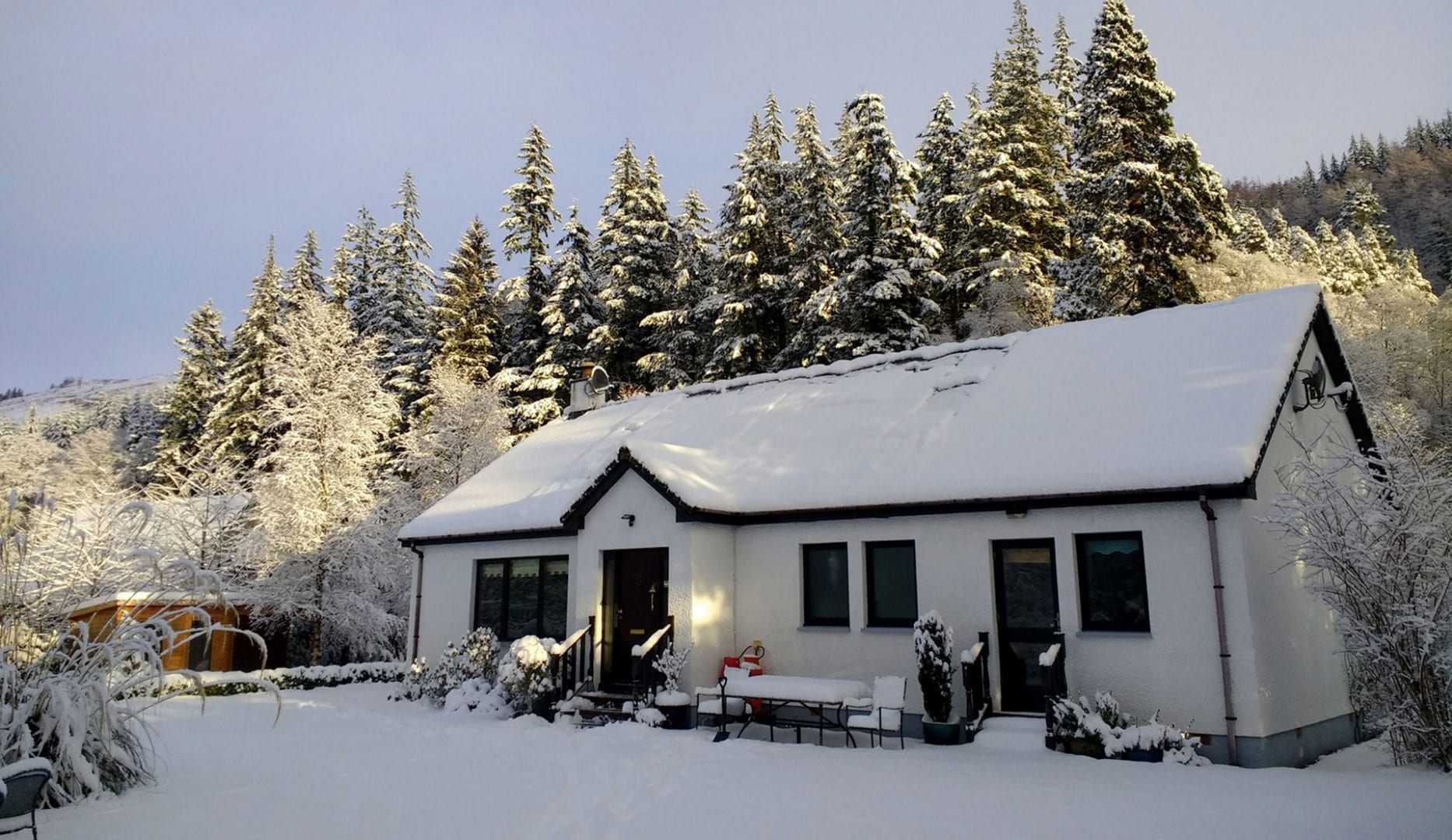 forest way bunkhouse in the snow winter 2020