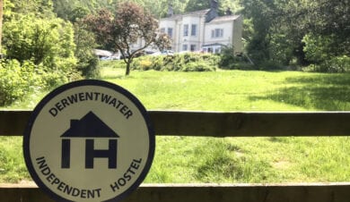 independent hostels sign at derwentwater hostel