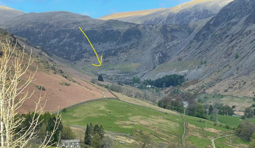 An arrow ointing to the location of Almond Lodge Helvellyn