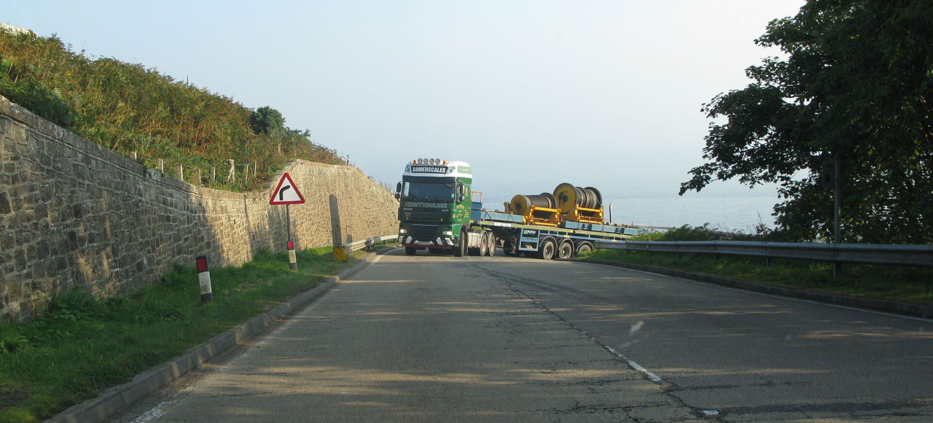 north coast 500 lorrrys getting stuck on the road
