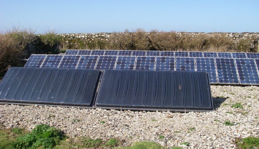 solar panels at skomer island hostel