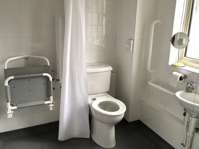 Accessible_wet_room